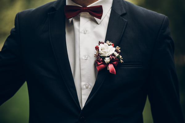 Cores de ternos para casamentos: qual a melhor opção?