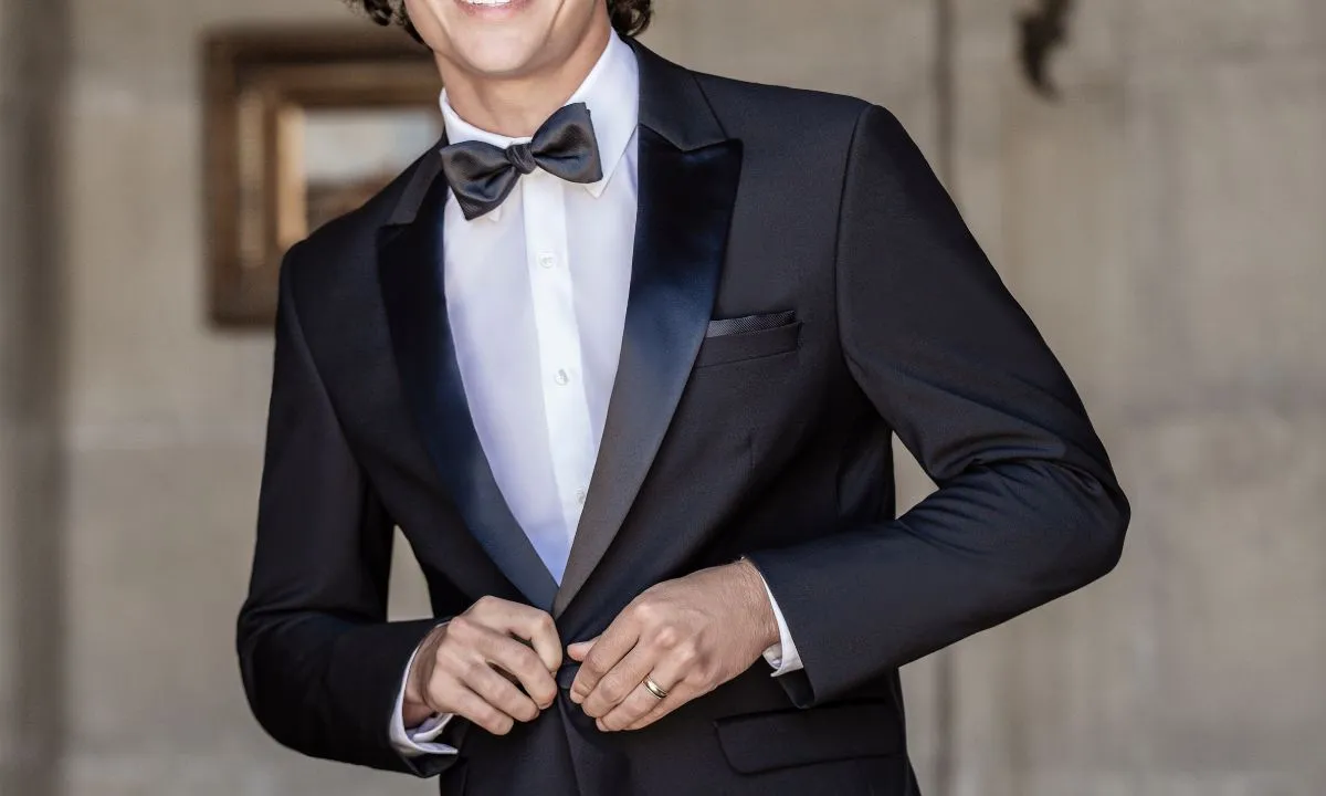 Traje para formando: guia completo de estilo e elegância